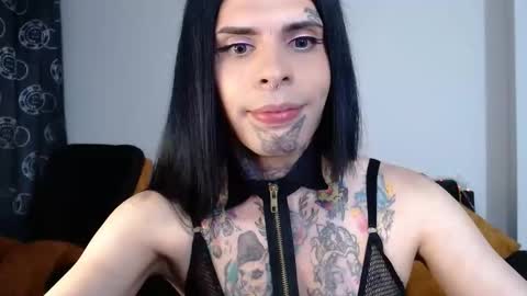 herreraisa offical online show from September 13, 2:39 am