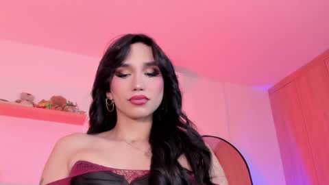 Snapshot of rose__saenz chatting on October 18, 7:50 pm Rose Saenz online show from October 18, 7:50 pm