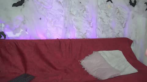 Lyla OF roselinedior online show from October 28, 1:42 pm