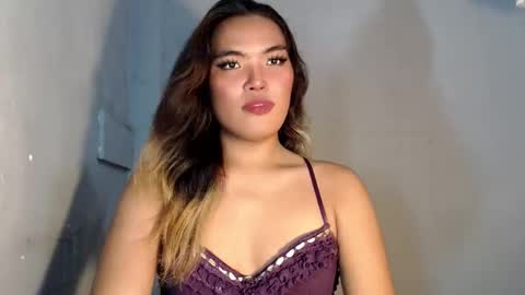 royaltymarcela6969 online show from September 30, 9:15 pm