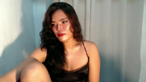 royaltymarcela6969 online show from October 29, 6:39 pm
