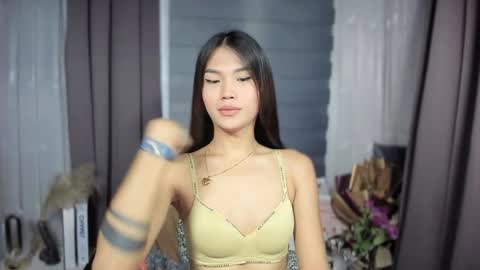 Nadine online show from November 8, 3:23 pm