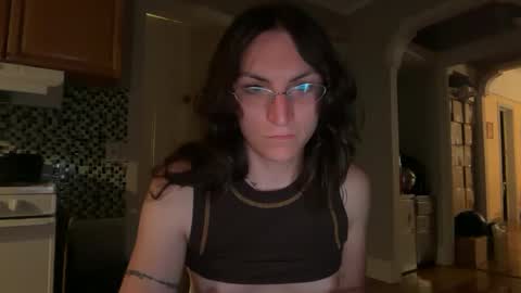 Snapshot of sadie_stars chatting on September 11, 4:32 am Sadie online show from September 11, 4:32 am