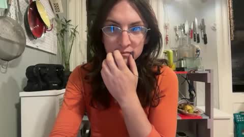 Snapshot of sadie_stars chatting on September 17, 4:50 am Sadie online show from September 17, 4:50 am