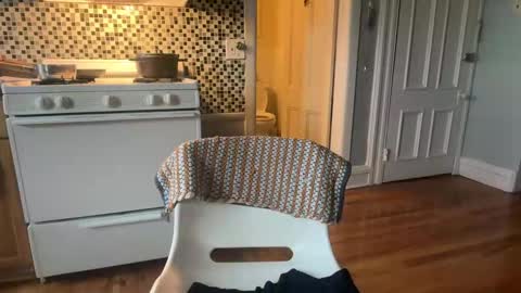 Snapshot of sadie_stars chatting on October 7, 9:49 pm Sadie online show from October 7, 9:49 pm