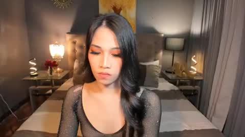 samanthahamsthon online show from June 1, 12:29 pm
