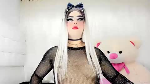 samanthax_xissadora1 online show from February 8, 8:31 am