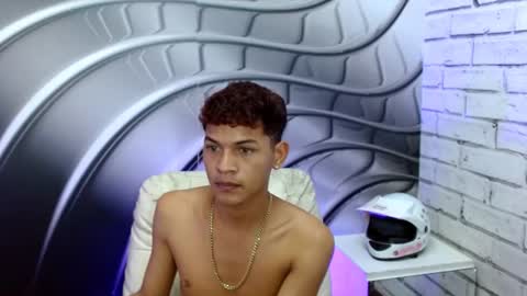 SAM online show from June 19, 8:46 pm