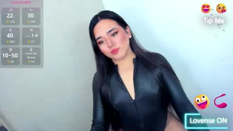 sanyaluxx online show from October 25, 7:03 am