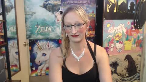 Snapshot of savanah_banana chatting on October 2, 3:40 am Savanah online show from October 2, 3:40 am