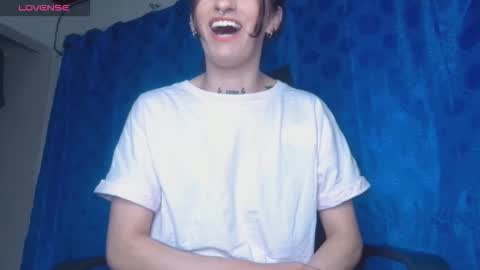 scarlet online show from October 26, 5:42 pm