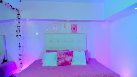 Snapshot of scarlett_dreamss7 chatting on October 11, 3:53 am Scarlett online show from October 11, 3:53 am