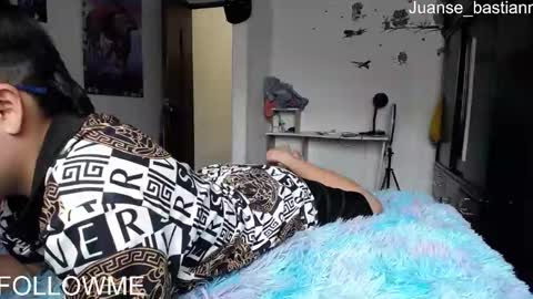 Snapshot of sebastian_posse chatting on February 7, 2:26 pm Myystiic online show from February 7, 2:26 pm