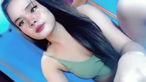 kwen online show from December 19, 10:15 pm