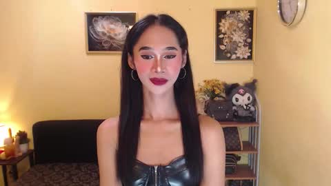 ashly online show from September 28, 1:54 pm