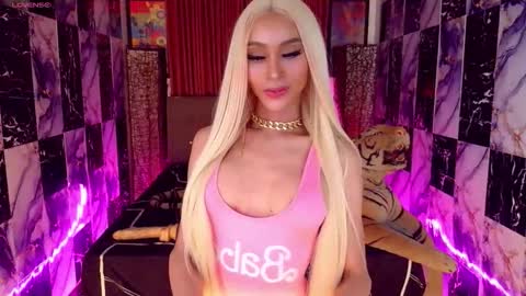 KATARINA LUST online show from April 2, 10:08 pm