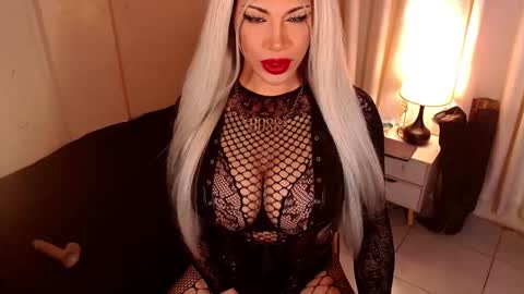 unstappable queen kate online show from March 23, 1:43 am