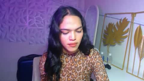 Bella online show from November 18, 6:08 pm