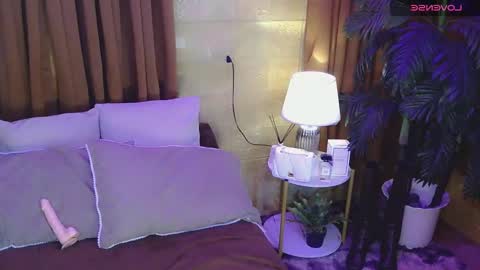 Snapshot of sexy_blairxx chatting on March 8, 1:29 am blair online show from March 8, 1:29 am