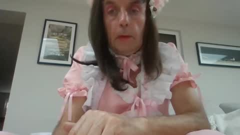 Snapshot of sexy_sophie125 chatting on September 19, 4:57 pm Sexy Sophie online show from September 19, 4:57 pm