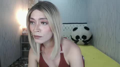 Snapshot of sexy_yllona chatting on February 11, 6:55 pm sexy_yllona online show from February 11, 6:55 pm