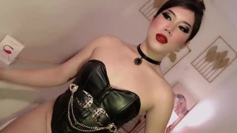 Lexie online show from February 9, 8:11 am