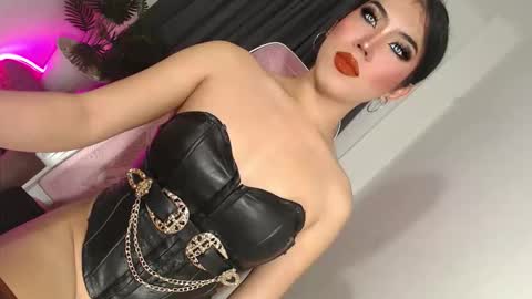 Lexie online show from September 30, 5:24 pm