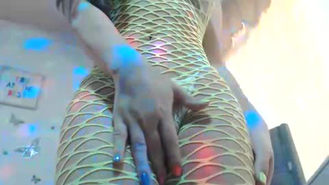 Snapshot of sexysafiravenus chatting on December 26, 5:19 pm Venus Independent Model online show from December 26, 5:19 pm