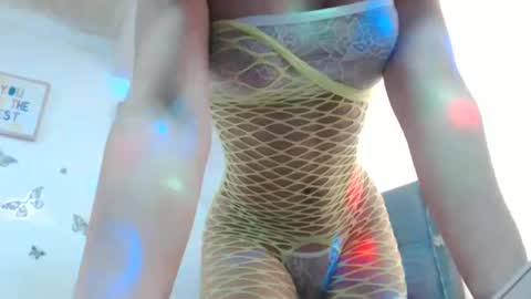 Snapshot of sexysafiravenus chatting on February 10, 5:19 pm Venus Independent Model online show from February 10, 5:19 pm