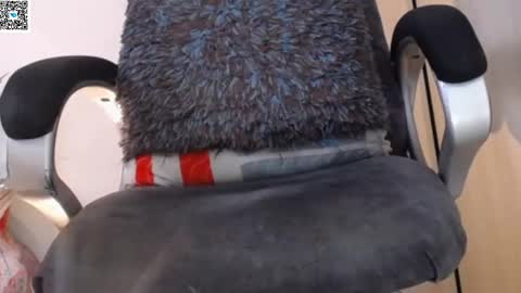    online show from March 5, 7:03 am