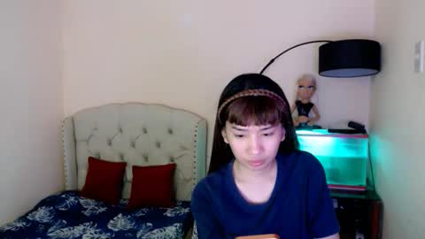 SHANTA FOX  s online show from March 11, 1:15 pm