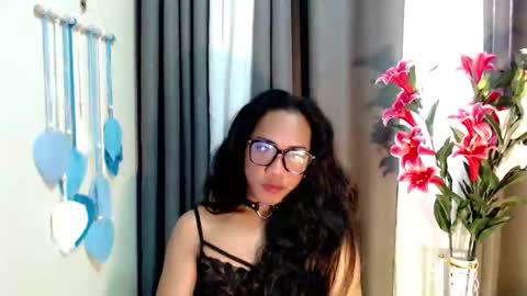 shira_cutttiebigcock online show from March 25, 2:17 am