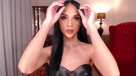 Sienna online show from October 6, 6:41 pm