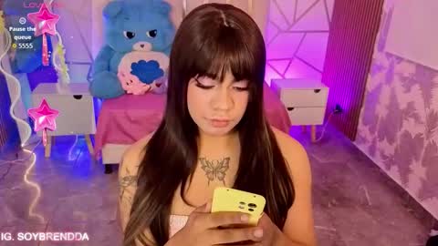 Siiam Tay online show from November 9, 3:40 am