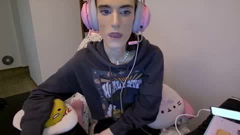 Gem online show from November 29, 6:32 pm