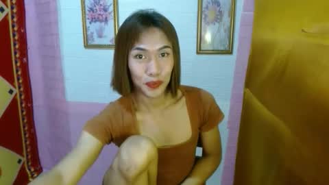 Snapshot of slutqueen_raz chatting on October 6, 3:56 pm Raz online show from October 6, 3:56 pm