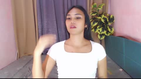 sluttycent online show from March 18, 10:14 am