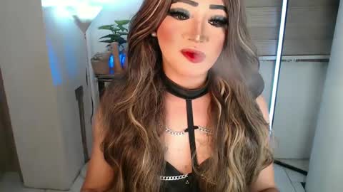 Snapshot of smokeprincess chatting on February 2, 6:20 pm Amanda online show from February 2, 6:20 pm
