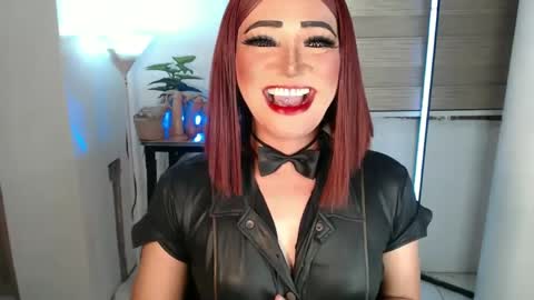 Snapshot of smokeprincess chatting on February 5, 3:20 pm Amanda online show from February 5, 3:20 pm