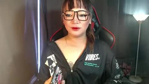 Snapshot of smokeprincess chatting on September 23, 10:16 pm Amanda online show from September 23, 10:16 pm