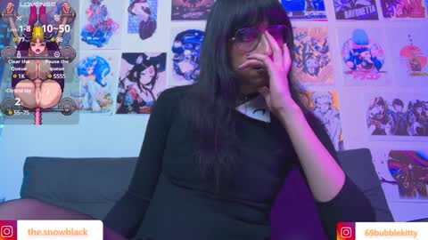 Snow and Bubble online show from February 9, 1:11 am