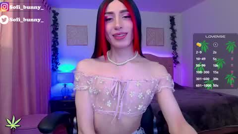 soffi_bunny_ online show from January 10, 9:15 am