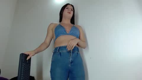 Snapshot of sofia_cummings chatting on February 27, 7:26 pm sofia online show from February 27, 7:26 pm