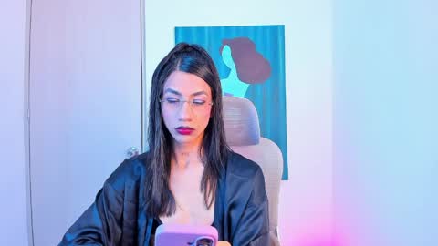 Sofi online show from April 18, 7:29 pm