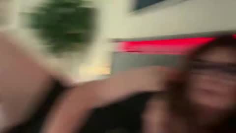 someonespeicial online show from December 5, 7:20 pm