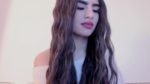 Sophia online show from February 9, 9:10 pm