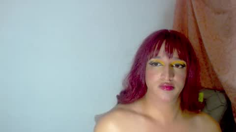 sophiehillsxo online show from December 17, 12:54 pm