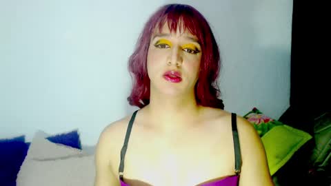 sophiehillsxo online show from March 6, 4:59 am