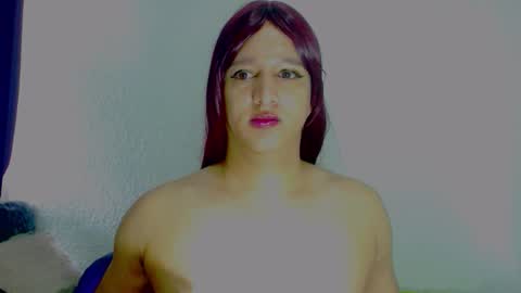 sophiehillsxo online show from October 5, 2:50 pm