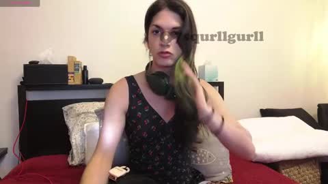 Earthling Gurl Michelle Allergy online show from April 10, 10:04 pm
